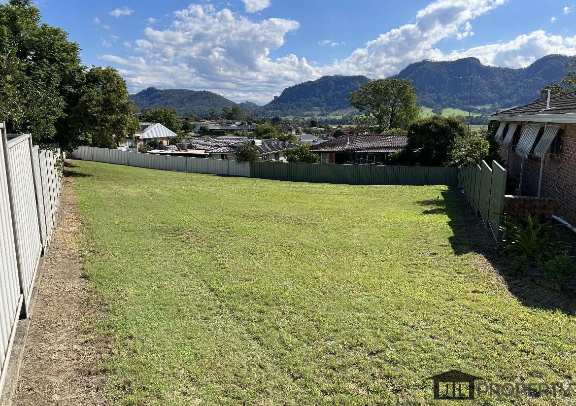 11 Lavers Street, Gloucester NSW 2422