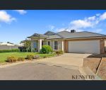 thumbnail-6-bratten-court-yarrawonga-vic-3730-2