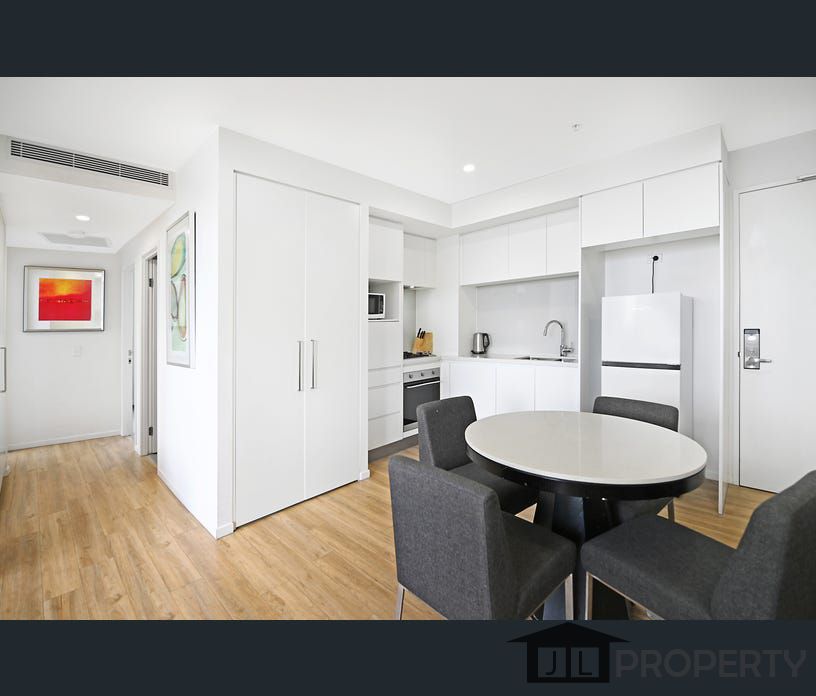 607/9 Norfolk Avenue, Surfers Paradise, Qld 4217