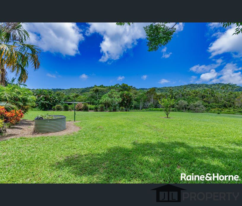 328 Etty Bay Road, Etty Bay, Qld 4858