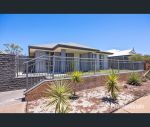 thumbnail-11-grassdale-parkway-ellenbrook-wa-6069-8