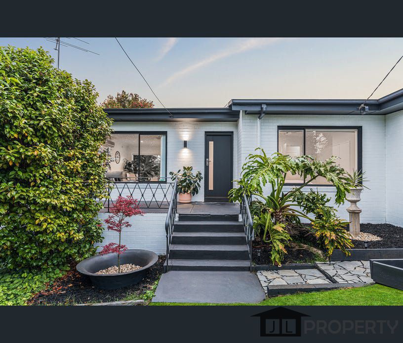 4 Montague Street, Highton, Vic 3216