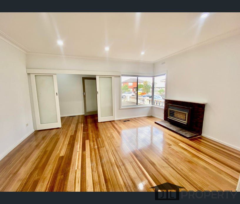 35 Lawley Street, Reservoir, Vic 3073