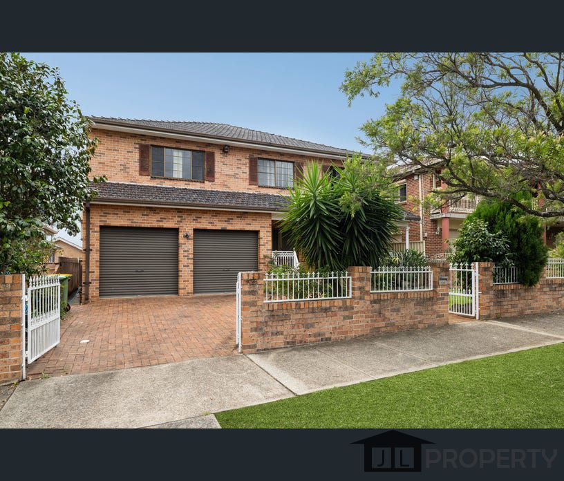 135 Hillcrest Avenue, Greenacre, NSW 2190