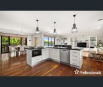 thumbnail-15-valley-park-drive-mooroolbark-vic-3138-10