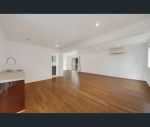 thumbnail-9-sayre-cres-boyne-island-qld-4680-7