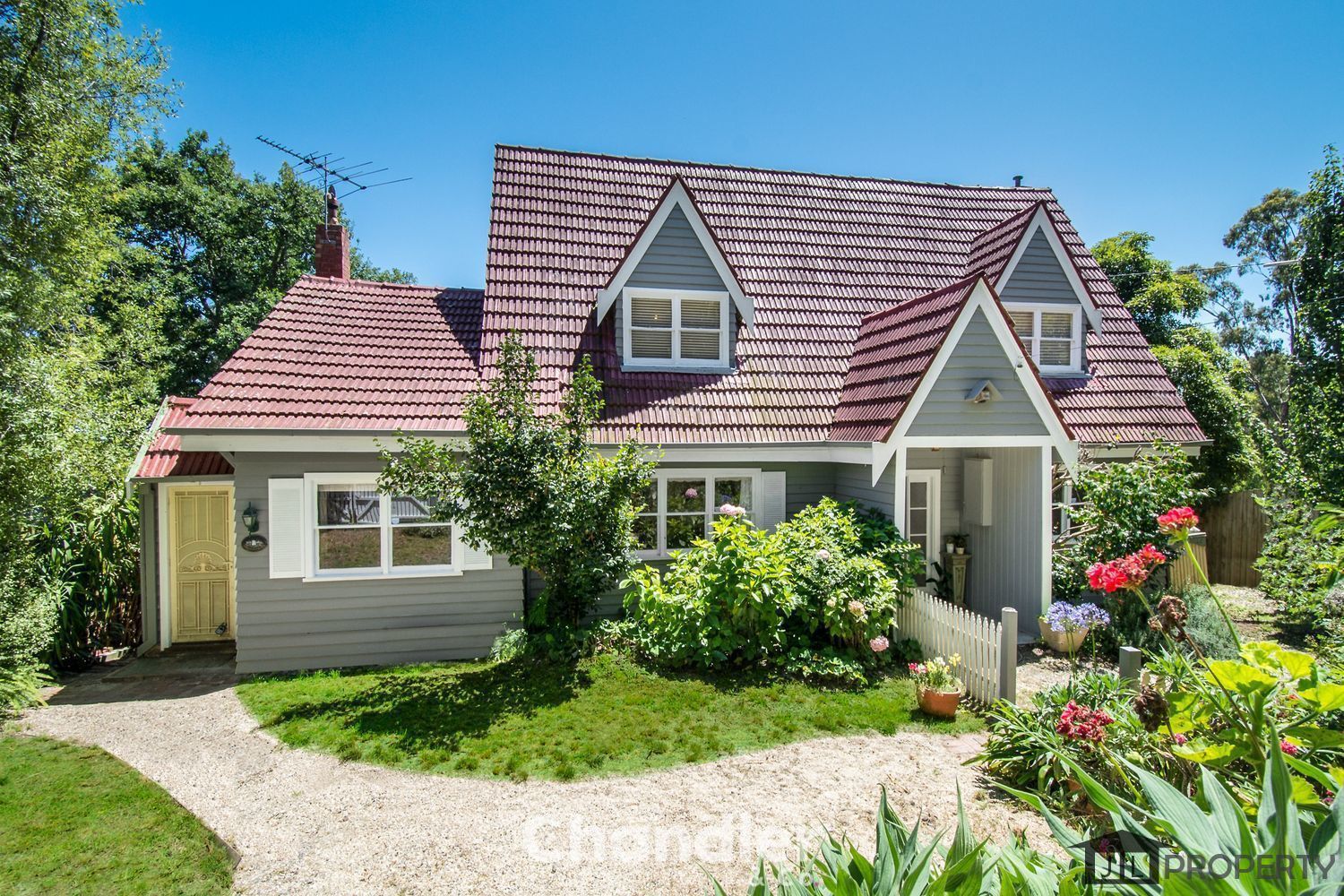 13 Johns Crescent, Mount Evelyn VIC 3796