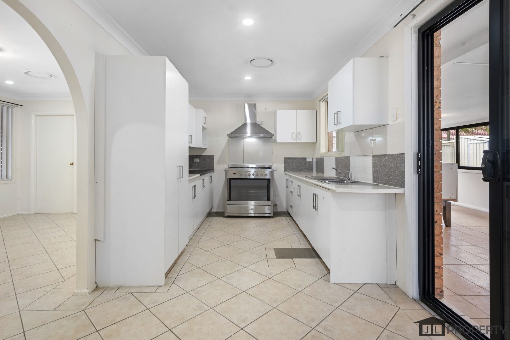 21 Murwillumbah Avenue, Hoxton Park NSW 2171
