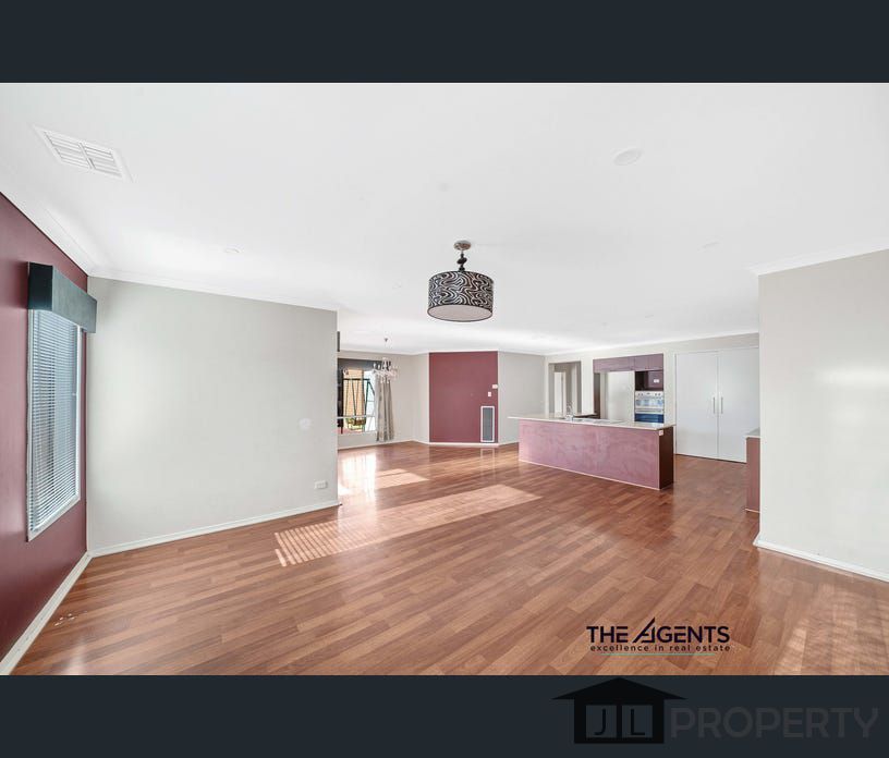 8 Emperor Parade, Tarneit, Vic 3029