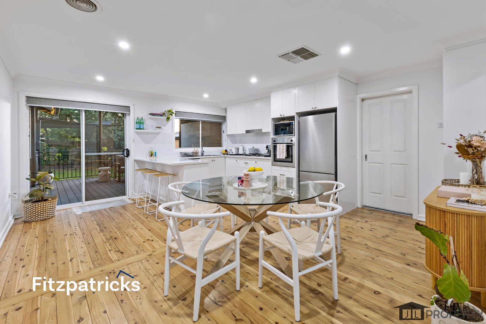 6 Walteela Avenue, Mount Austin NSW 2650