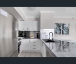 thumbnail-22182-boundary-street-brisbane-city-qld-4000-1