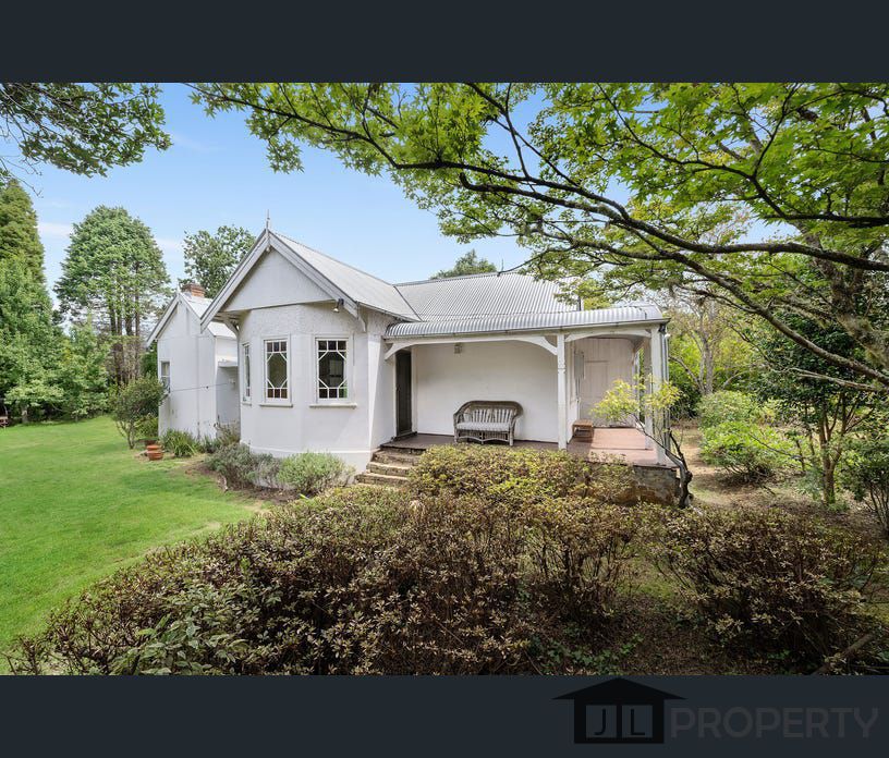 178 Blaxland Road, Wentworth Falls, NSW 2782