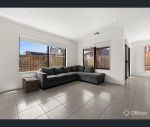 thumbnail-30-higgins-street-fraser-rise-vic-3336-7