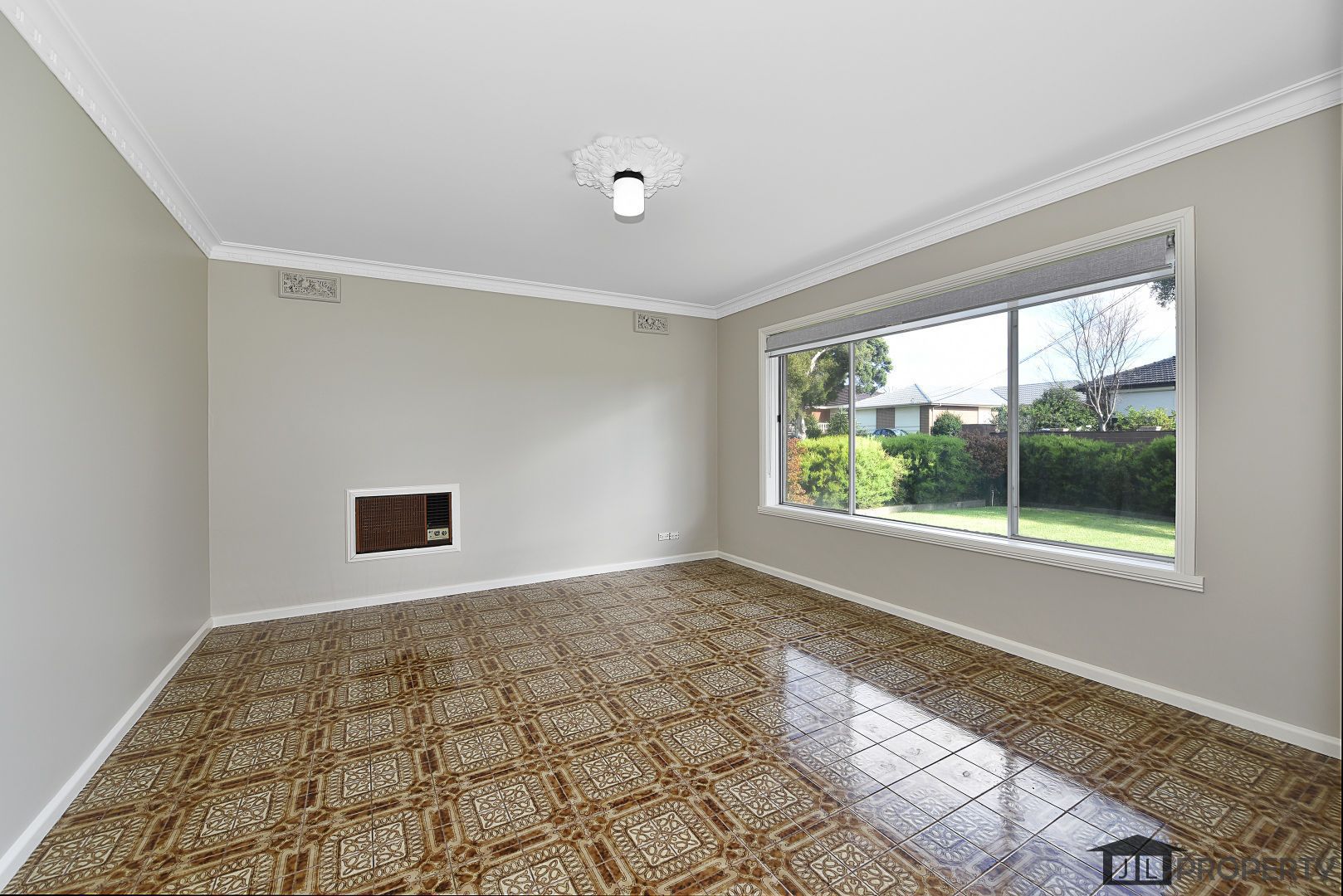 15 Greig Street, Reservoir VIC 3073