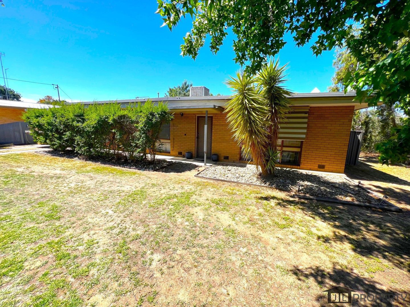 355 Victoria Street, Deniliquin NSW 2710