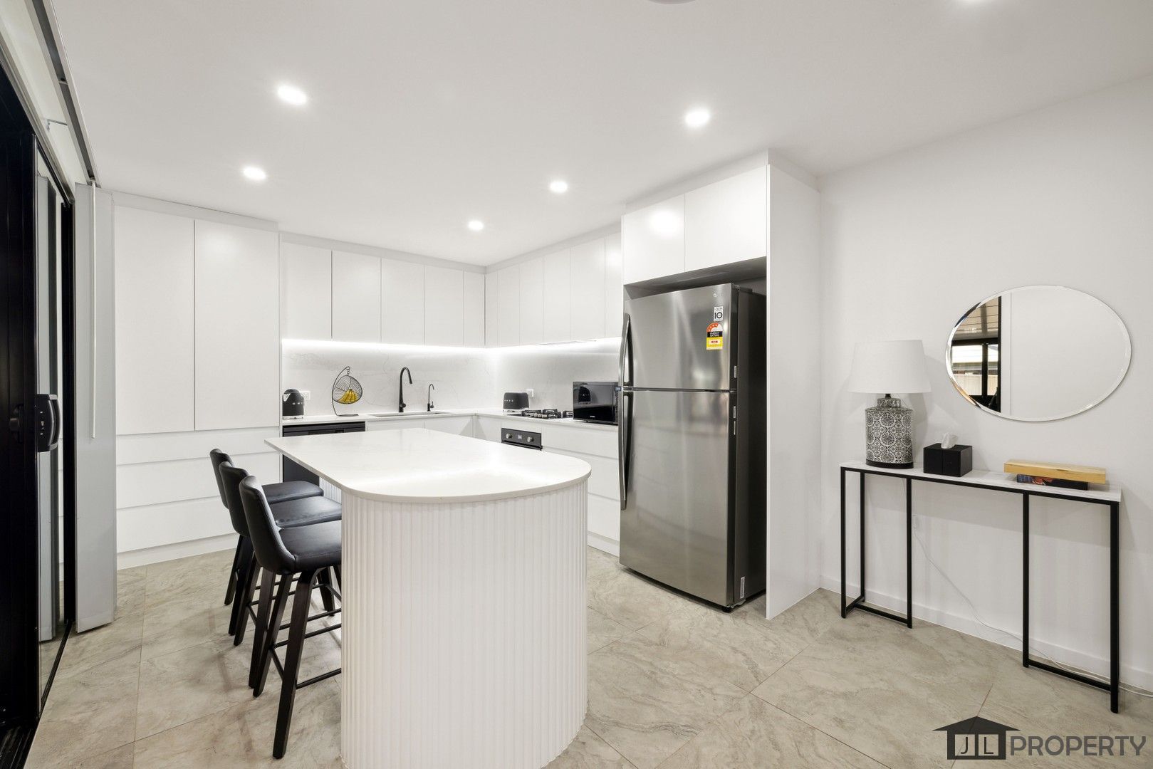 1 Ledbury Place, Chipping Norton NSW 2170