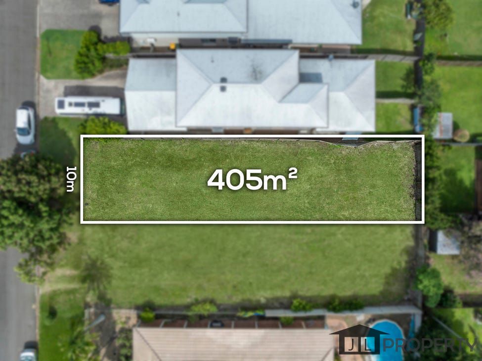 32 Daniel Street, Lota, Qld 4179