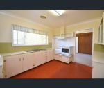 thumbnail-7-canberra-street-harristown-qld-4350-7