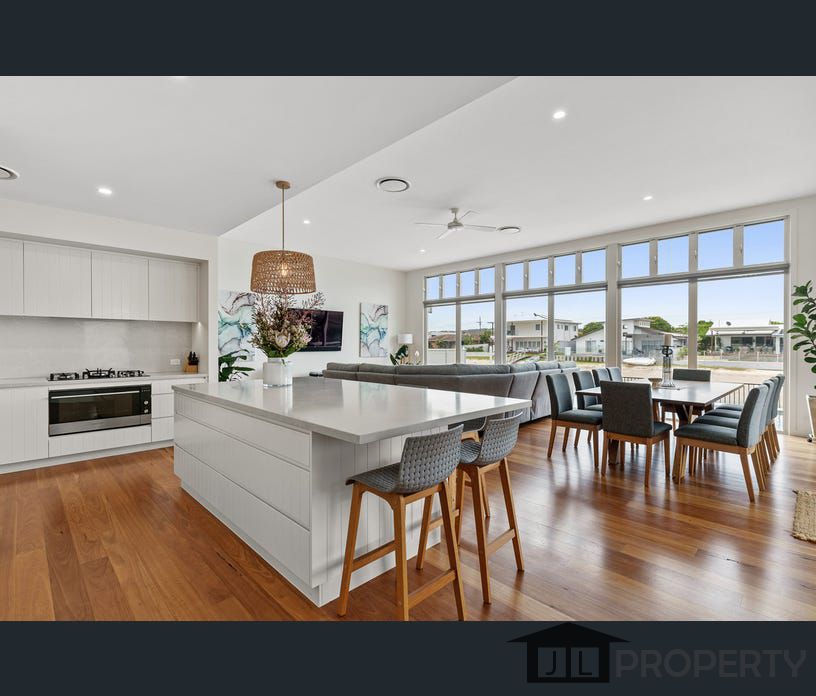 7 Dolphin Court, Palm Beach, Qld 4221