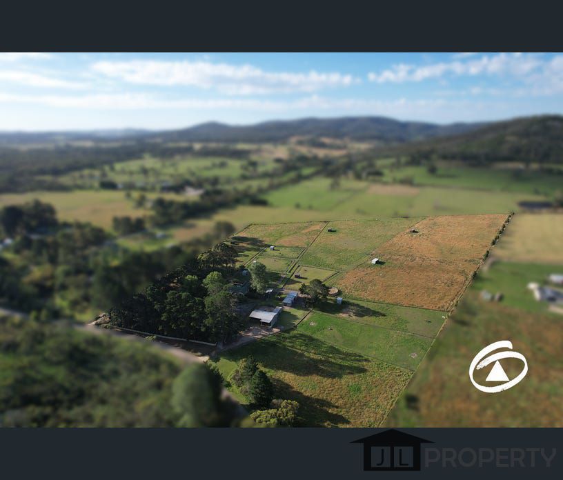 19 Bassed Road, Garfield North, Vic 3814