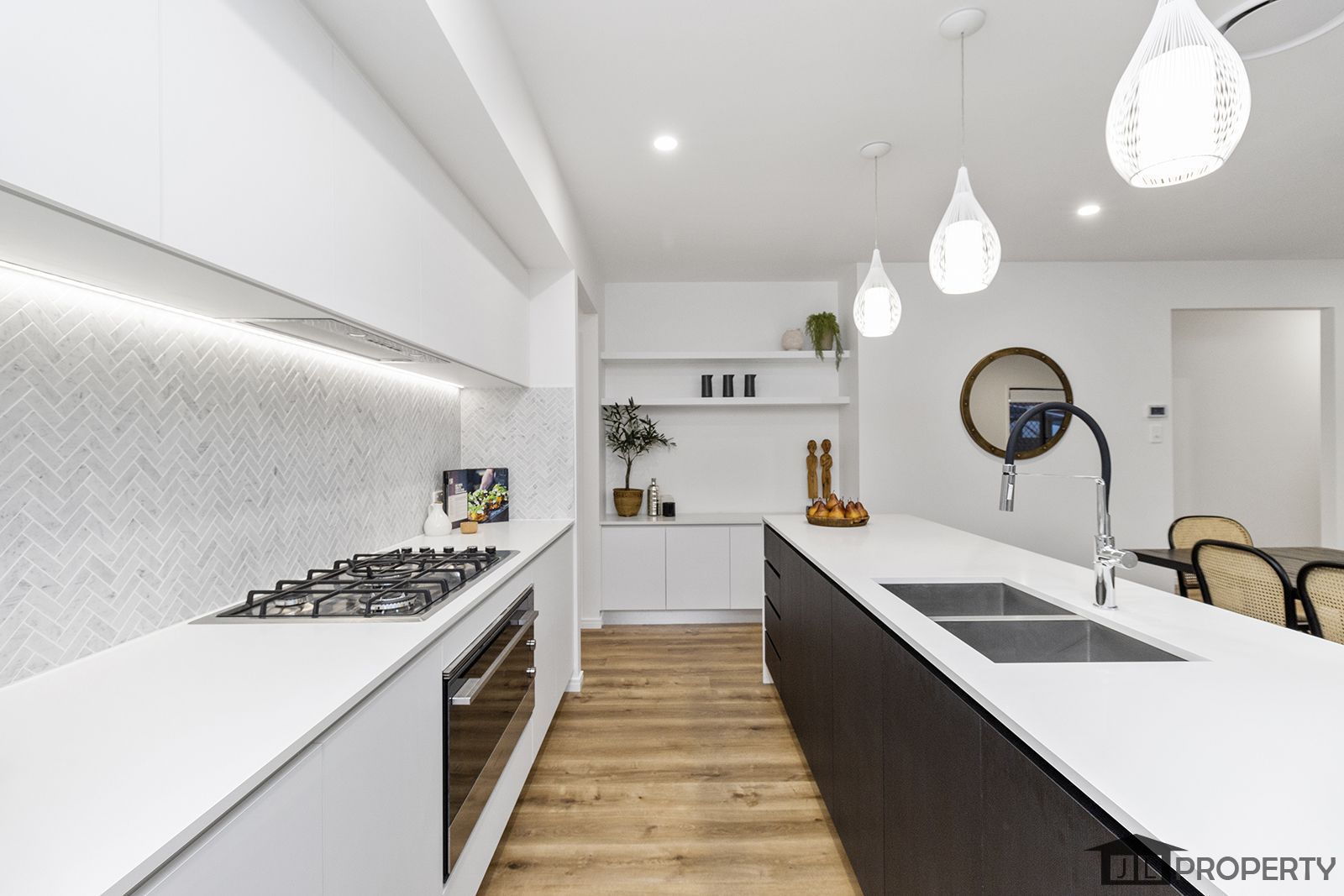 Sell House: Narangba QLD 4504