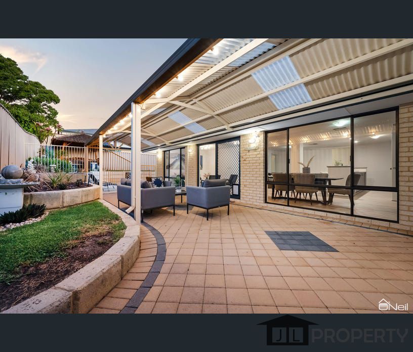 8 Ensign Dale, Kelmscott, WA 6111