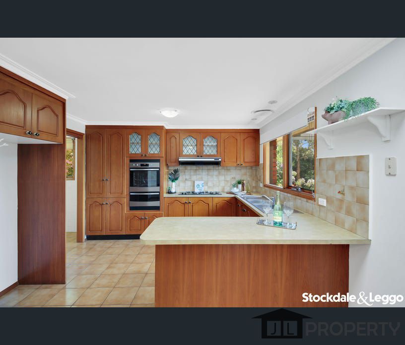 77 Huntingfield Drive, Hoppers Crossing, Vic 3029