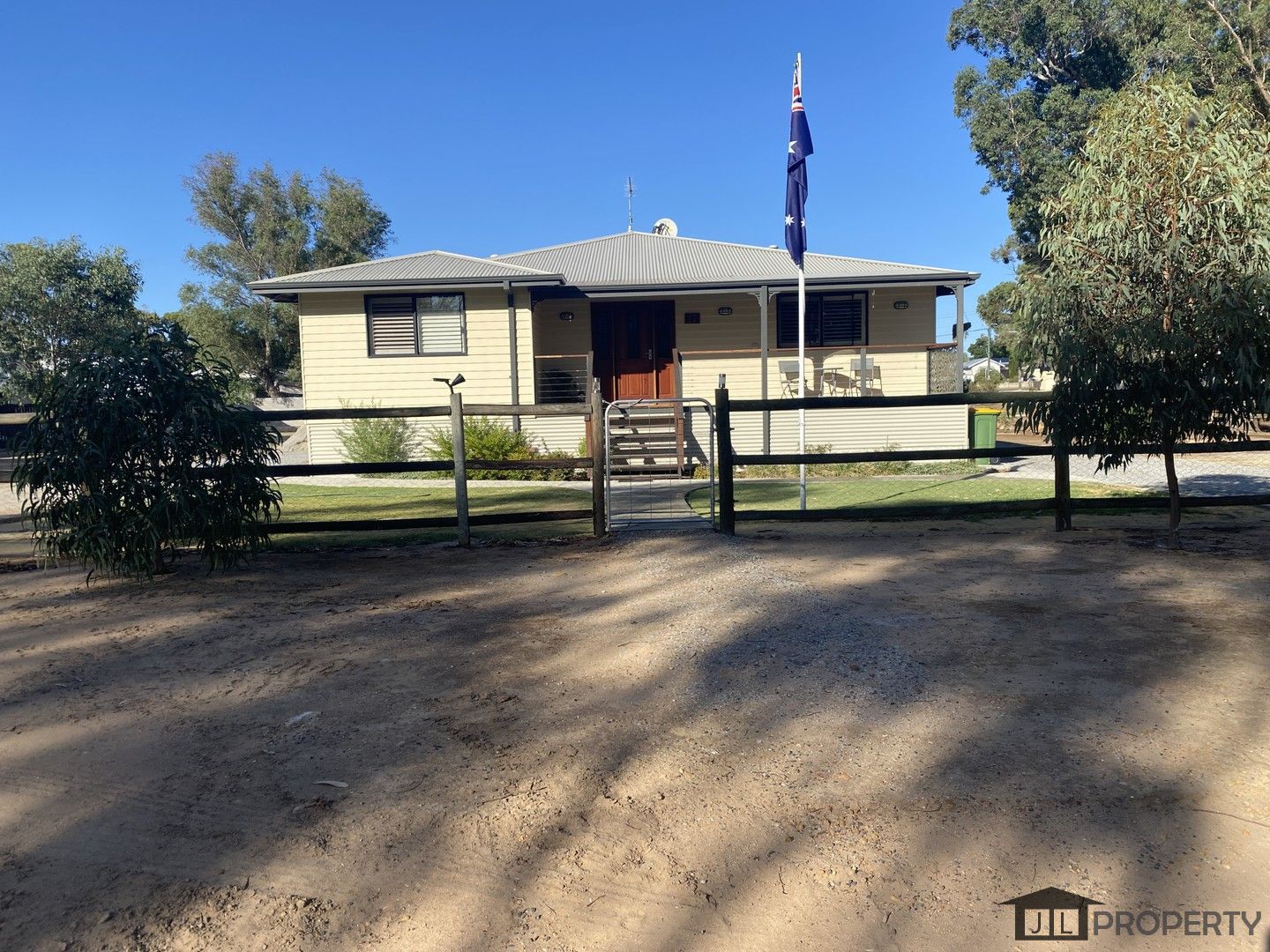 27 Bartram Street, Beverley WA 6304