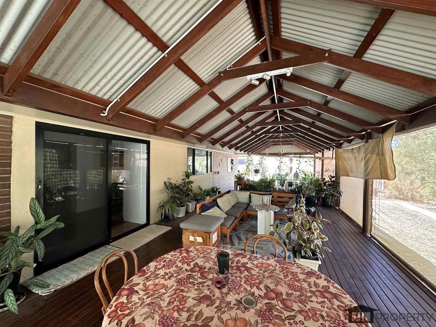 2 Morrison Place, Leeman WA 6514