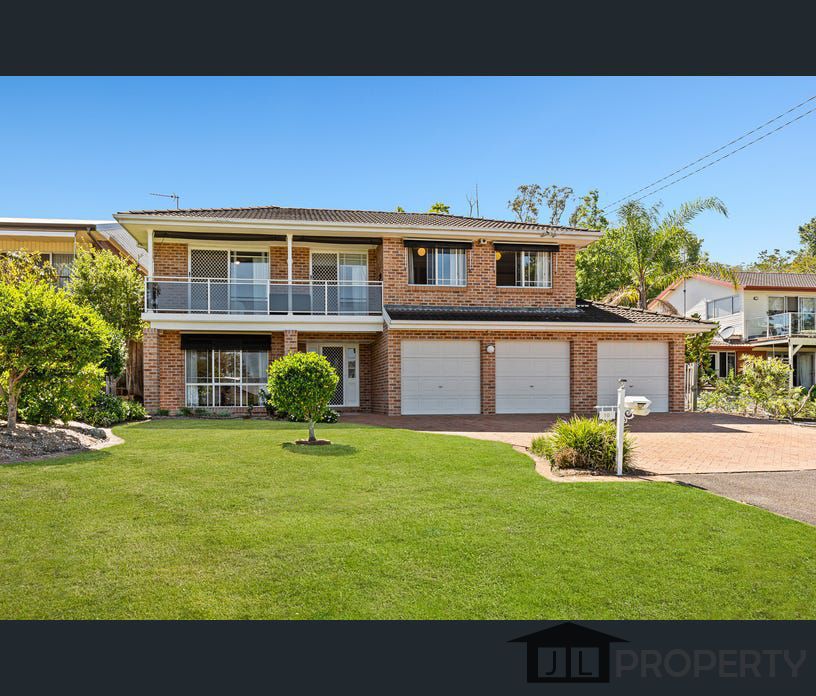 10 Edgewater Avenue, Green Point, NSW 2251