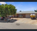 thumbnail-15-axminster-crescent-craigmore-sa-5114-4