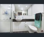 thumbnail-id2112678171-beeston-street-teneriffe-qld-4005-9