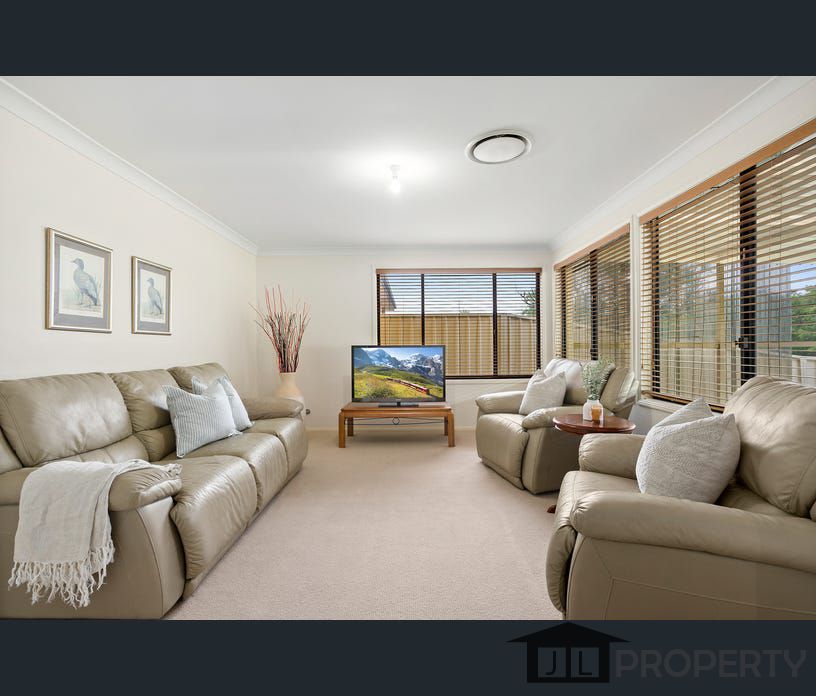 23 Hartfield Avenue, Horsley, NSW 2530