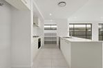 thumbnail-22-eloura-street-lochinvar-nsw-2321-2