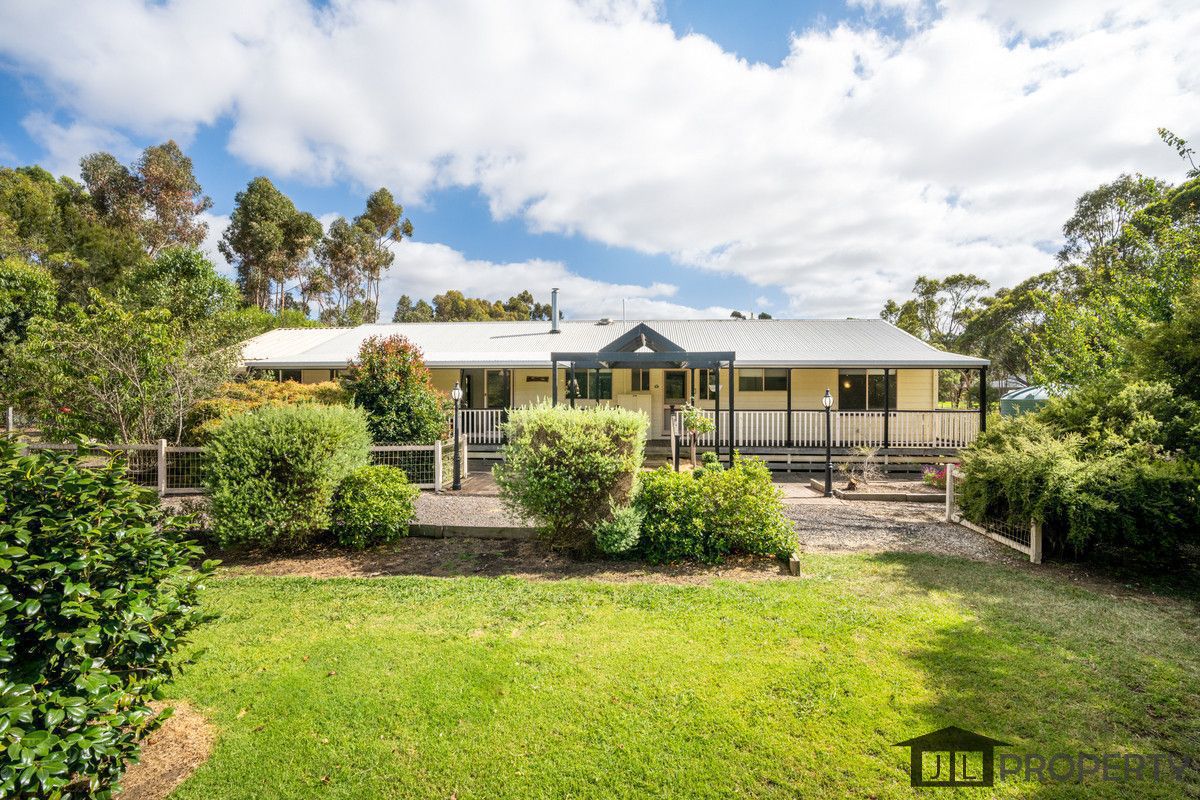 111 Barker Street, Teesdale VIC 3328
