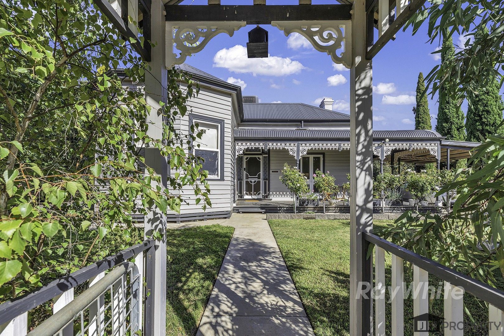 27 Jeffrey Street, Elmore VIC 3558