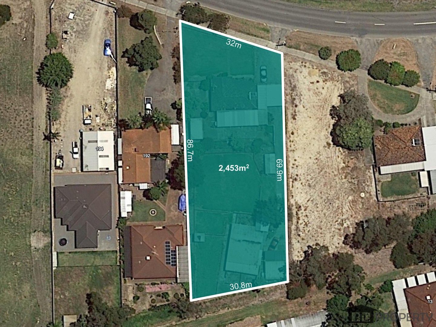 190 Ngort Dr, Cockburn Central WA 6164