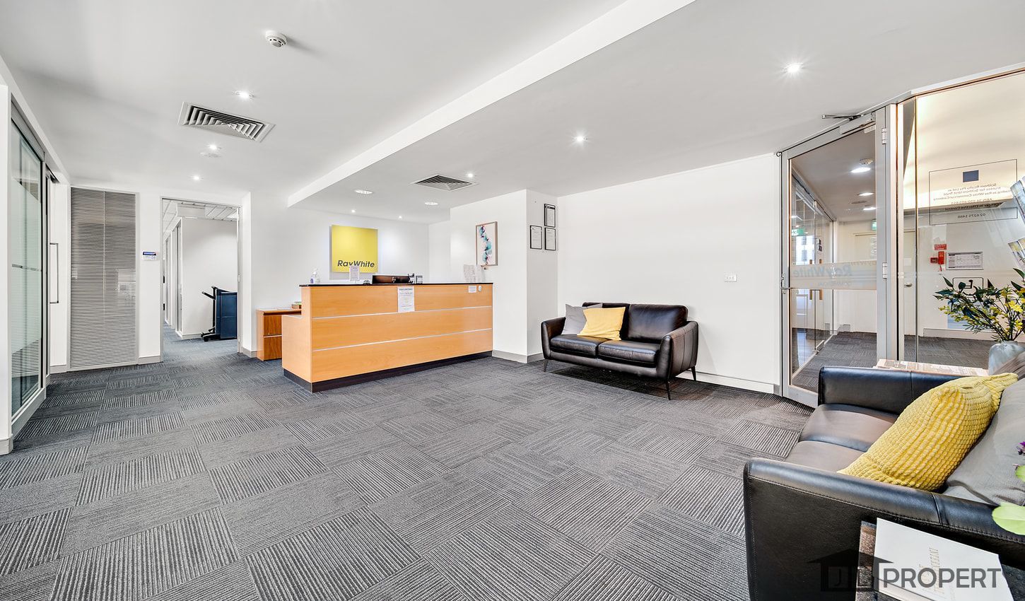 27/28 University Avenue City ACT 2601